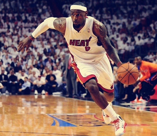 爱尔兰英雄帕罗特含泪接受采访：这就是我们热爱足球的原因（爱尔兰功臣帕罗特泪洒采访：这才是我们热爱足球的理由）