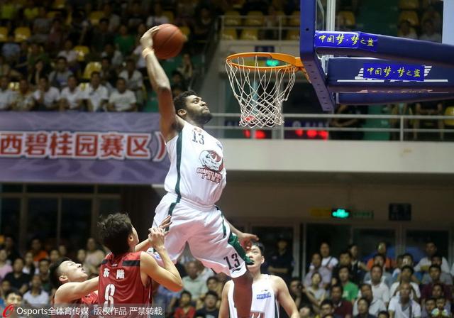 澳媒：珀斯光荣临时主帅即将转正，格里菲斯带队三连胜（澳媒：三连胜在手，珀斯光荣临帅格里菲斯将获正式任命）