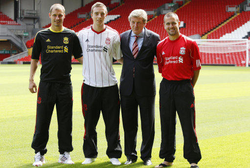 记者：尤文正关注热那亚右后卫诺顿-库菲和维罗纳前锋焦瓦内（尤文有意热那亚右后卫诺顿-库菲与维罗纳前锋焦瓦内）