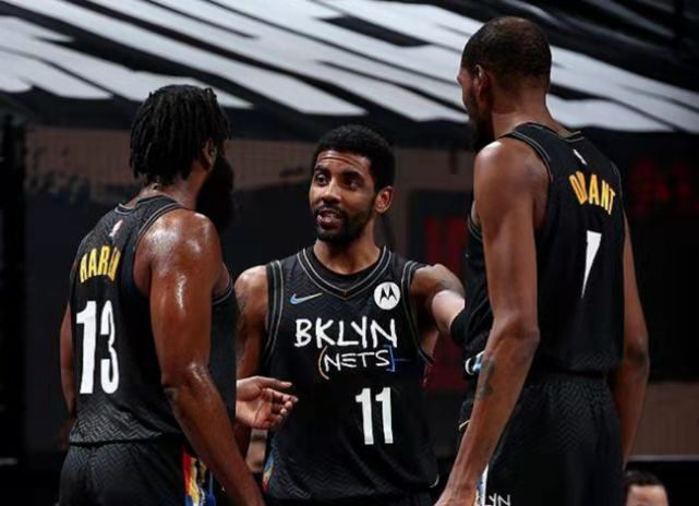 意大利杯尤文2-0乌迪内斯晋级，乔纳森-戴维、洛卡特利建功（意杯尤文2-0淘汰乌迪内斯，乔纳森-戴维与洛卡特利破门）