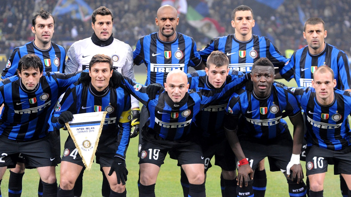 胖东来售卖梅西、库里等人签名球衣，乔丹公牛球衣售价13万8（胖东来开售梅西、库里等球星签名球衣 乔丹公牛球衣标价13.8万）