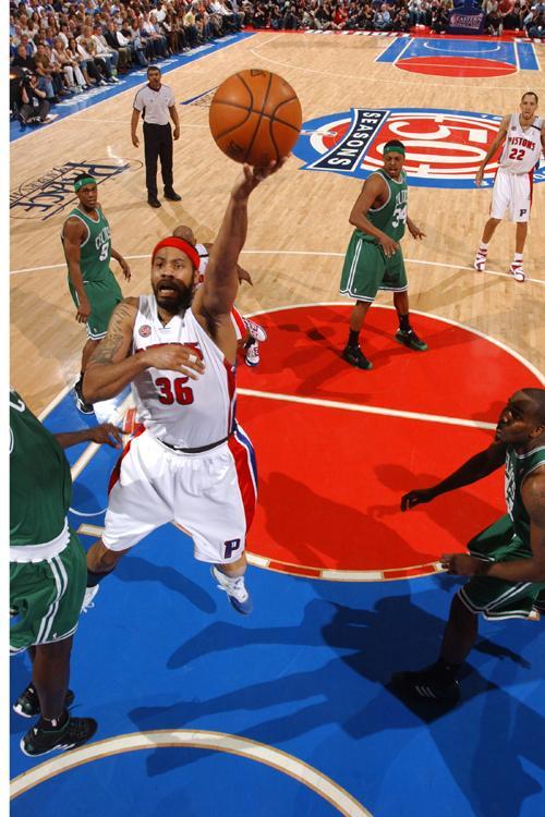 鲁尔：多特小将科尔-坎贝尔就转会接触了中日德兰和图尔贝里（鲁尔称：多特小将科尔-坎贝尔就转会已与中日德兰、图尔贝里接触）