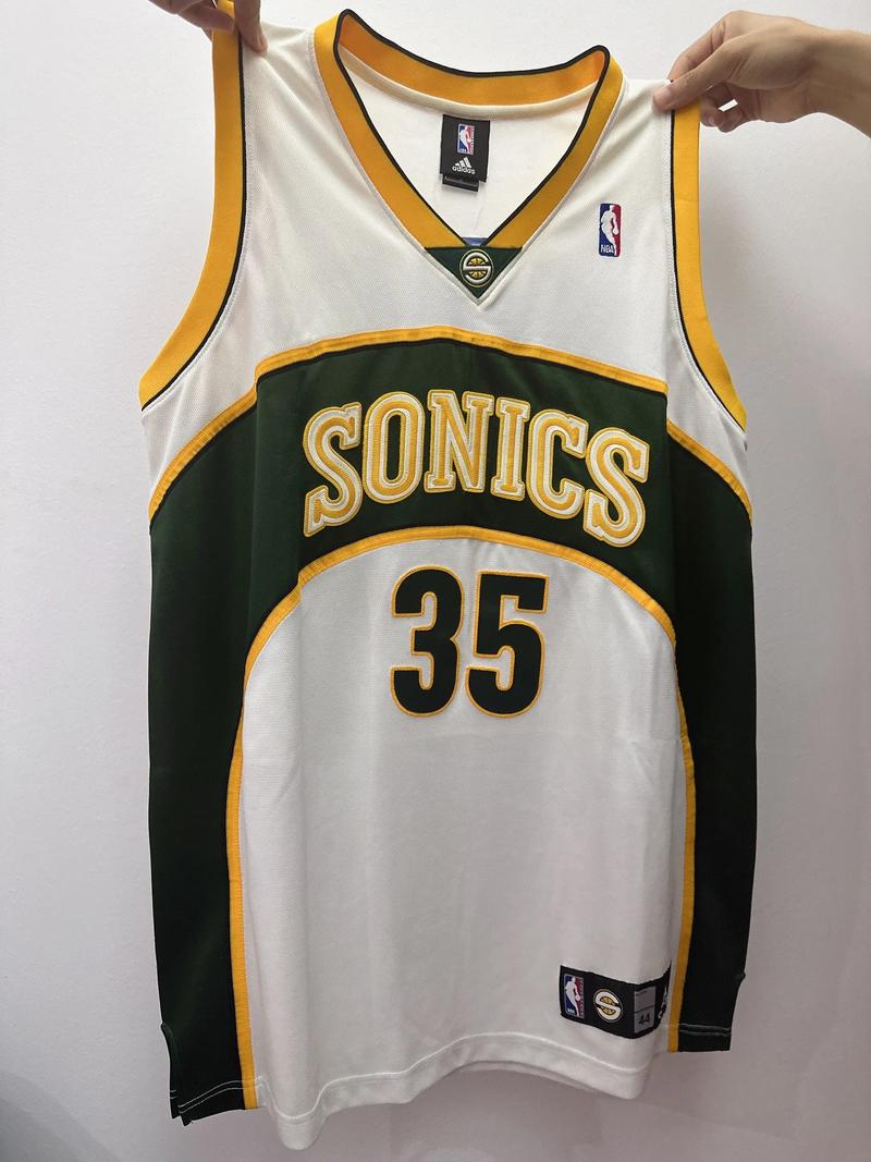 于根伟谈于汉超退役：联赛收官战的拥抱，有我对他的敬意（于根伟谈于汉超退役：谢幕战那一抱，是我对他的致敬）