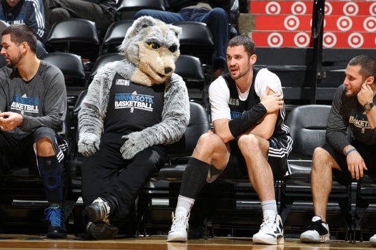 如果SGA想打破詹姆斯1297场的纪录，需要全勤至41岁（要追上詹姆斯1297场纪录，SGA需保持满勤至41岁）