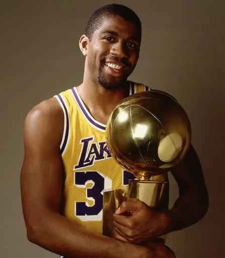 黄希扬：希望在向余望这一代人身上实现世界杯梦想（黄希扬：期盼向余望这一代人圆梦世界杯）