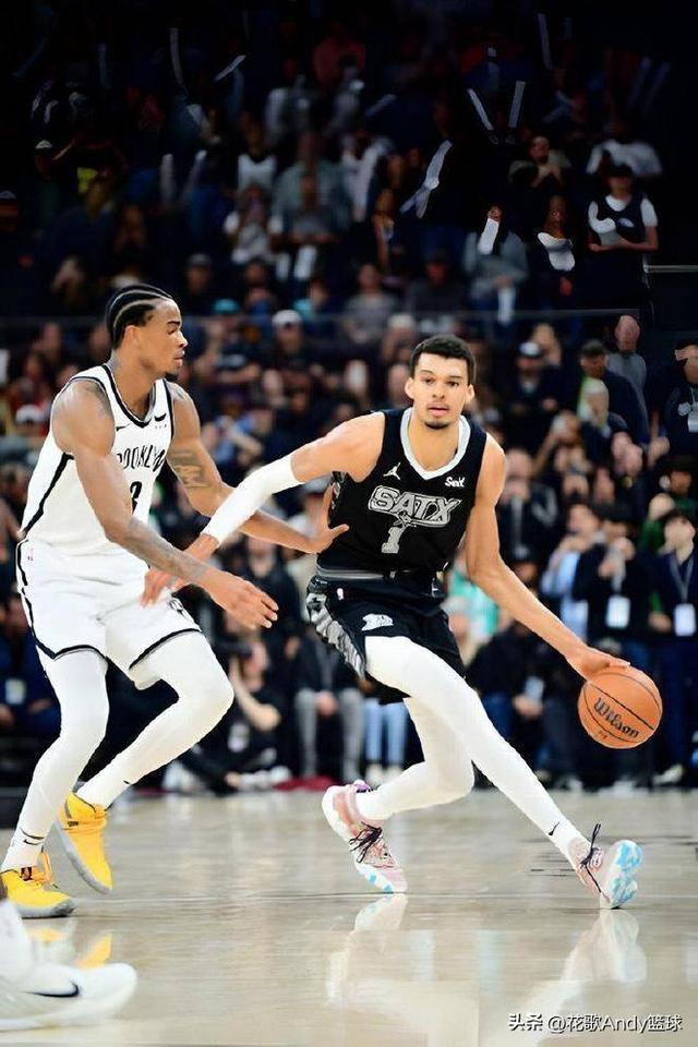 【狂暴打金】专属极品属性神装，小怪随便爆，满地光柱爽翻天！（【高能爆装】专属神装极品加持，小怪轻松出货，满场光柱看不停！）